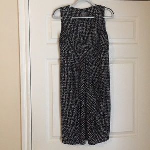 Ann Taylor Sleeveless Dress - Medium